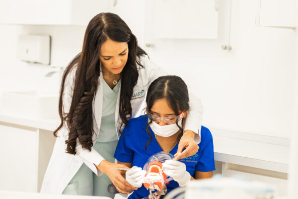 Expanded Functions Dental Assistant (EFDA)